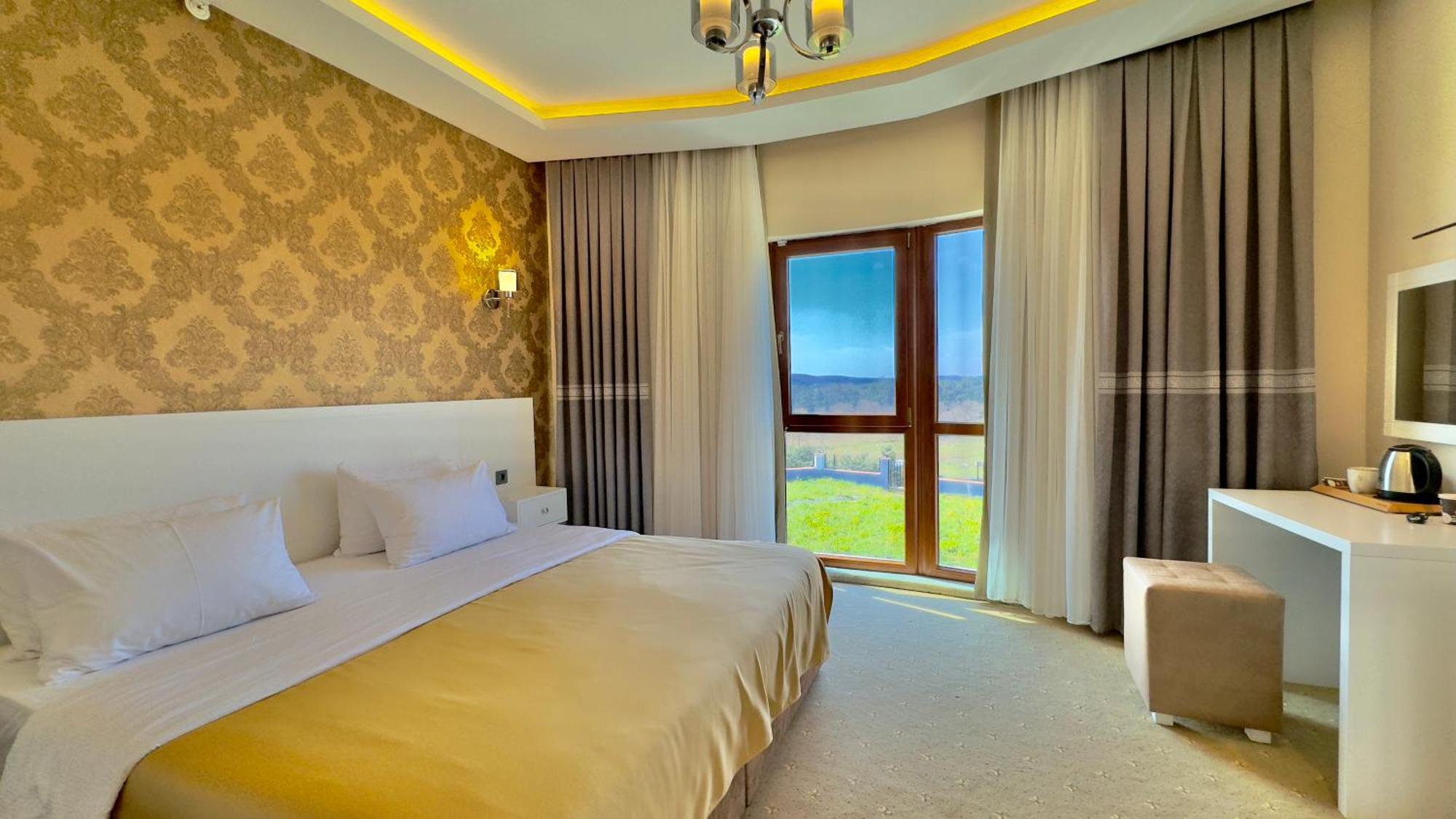 Green Roof Hotel & Spa Durusu Exterior photo