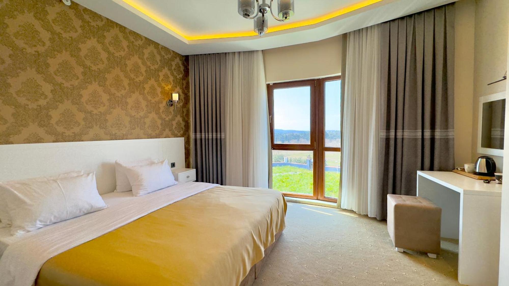 Green Roof Hotel & Spa Durusu Exterior photo