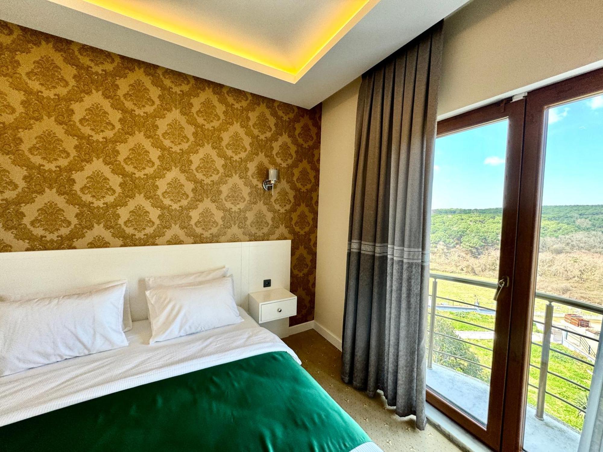 Green Roof Hotel & Spa Durusu Exterior photo